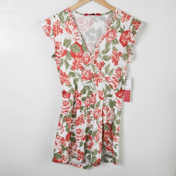 Pants - NWT Floral V-Neck Romper Size Medium